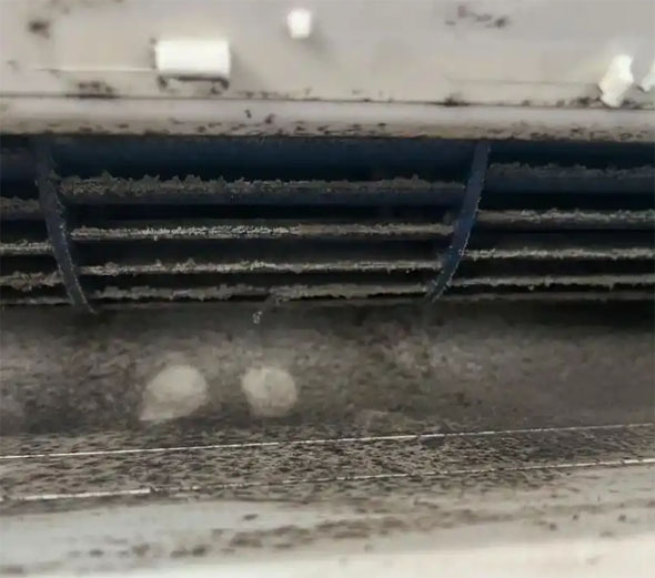 渑池空调吹的风有股烧焦味是怎么回事